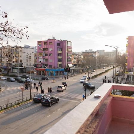 Three Doors Apartments, Kiwi 1+1 Apartment Тирана Экстерьер фото