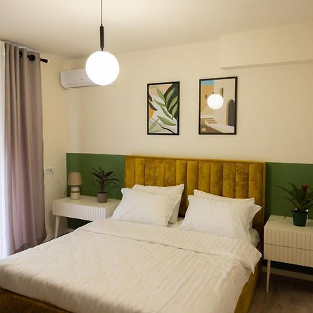 Three Doors Apartments, Kiwi 1+1 Apartment Тирана Экстерьер фото